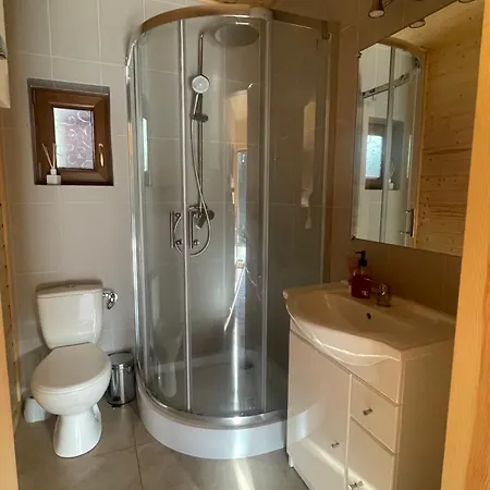 別荘 Sloneczne Wzgorze Pod Lasem Swieszyno (Bytow)